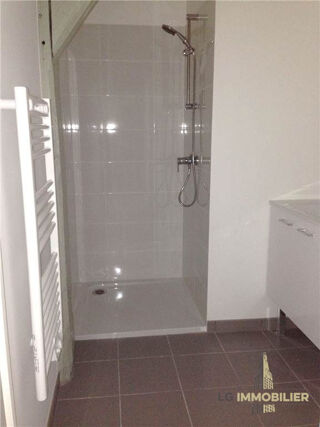  Appartement à louer 3 pièces 61 m²