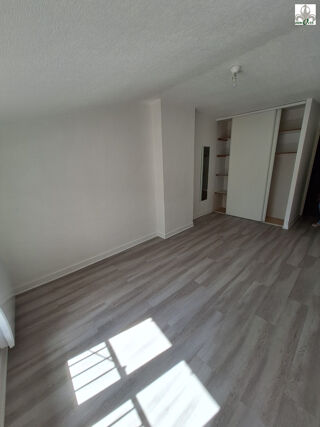  Maison à louer 4 pièces 110 m²