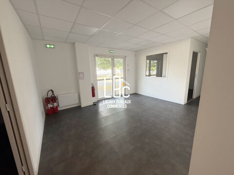 Ancenis - &Agrave; louer 406 m&sup2; locaux mixtes ateliers et bureaux 1120 44150 Ancenis-saint-géréon