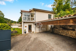  Maison à vendre 6 pièces 214 m²