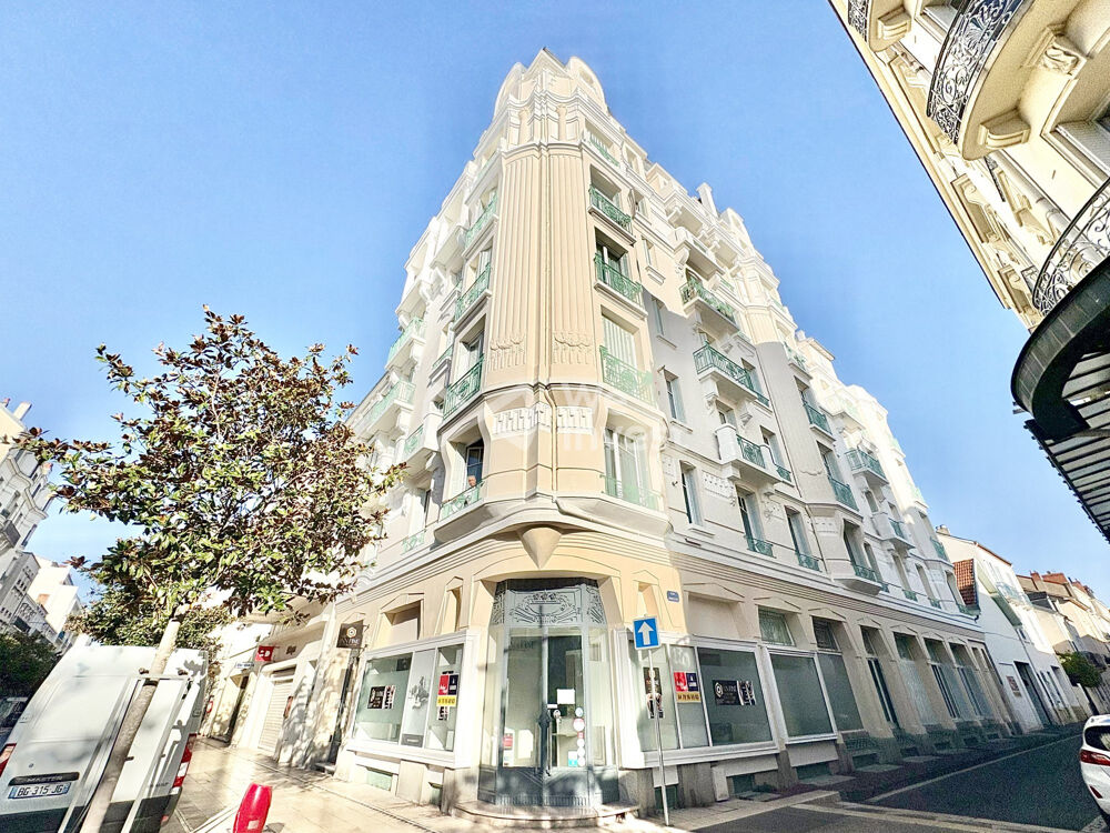 Appartement de type 3 rénové 'Hôtel Mondial' de 73,68 m², 1e