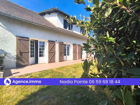   64530 GER - MAISON FAMILIALE 198m� - TERRAIN CLOTURE 2000m� Maison - 8 pi�ce(s) - 198 m�