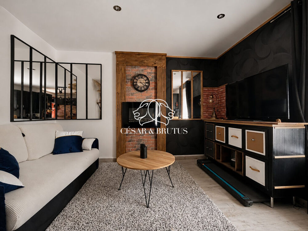Vente Appartement PONT-EVEQUE - T2 - 40m² - ENTIEREMENT RENOVE - PLACE PRIVATIVE Pont-Évêque