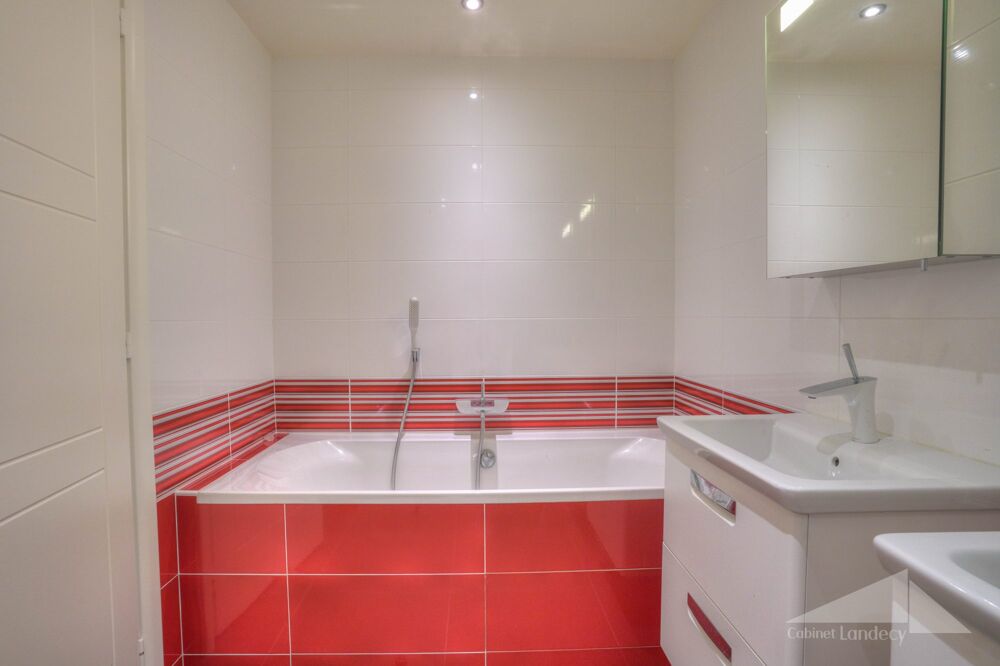 � vendre  Appartement Saint-Genis-Pouilly (01630)