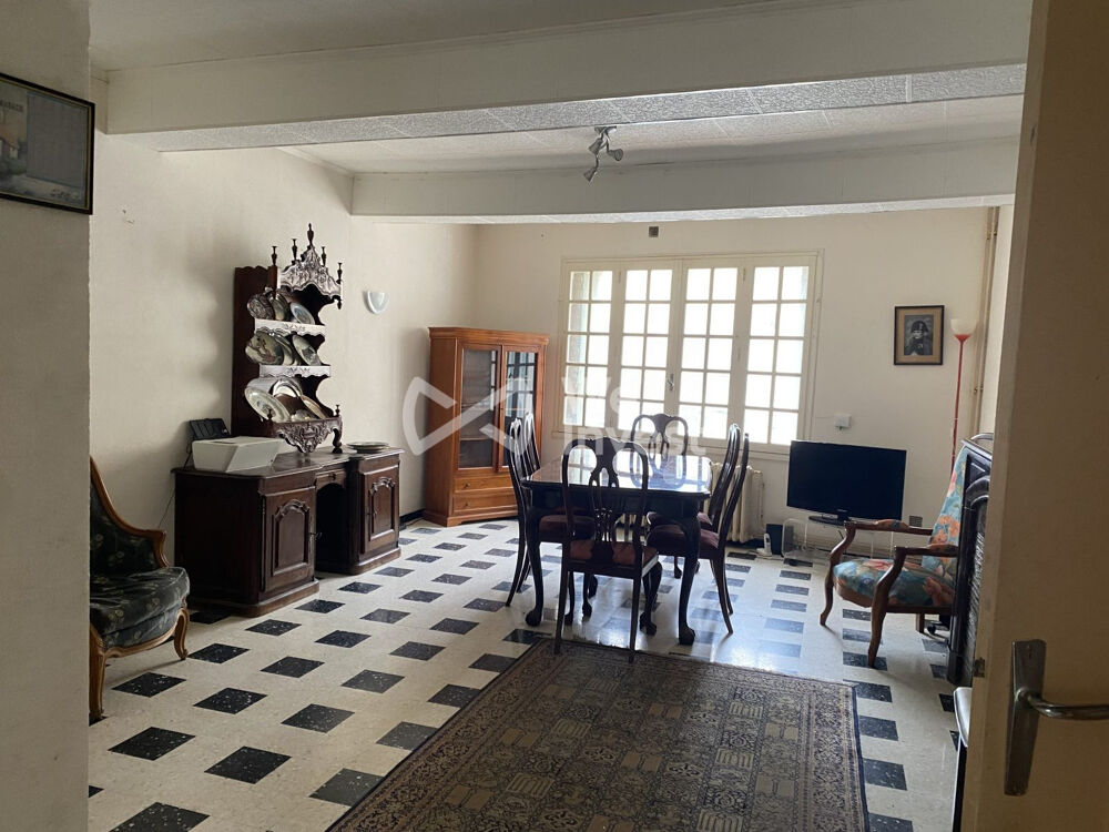 Maison 5 pièces 132 m² · à Trausse · 132 m² · 105 000 €