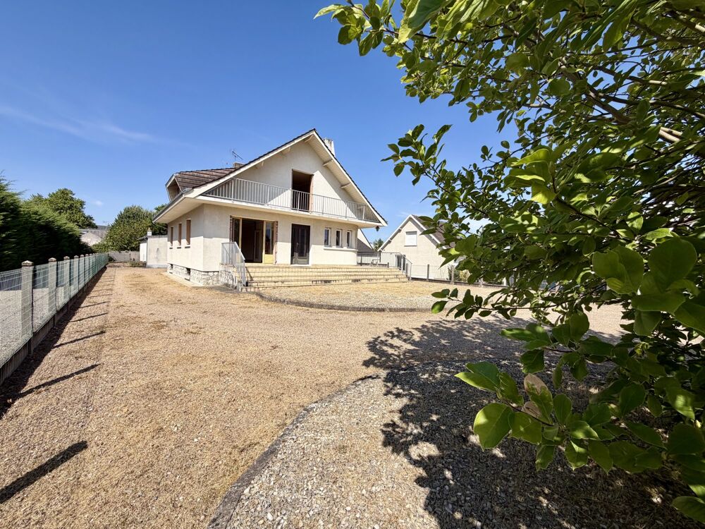 Maison à rafraichir bien localisée