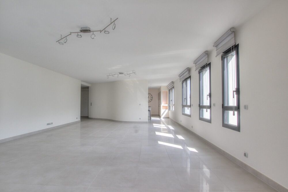  vendre  Appartement Saint-Genis-Pouilly (01630)