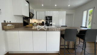  Maison à vendre 8 pièces 218 m²