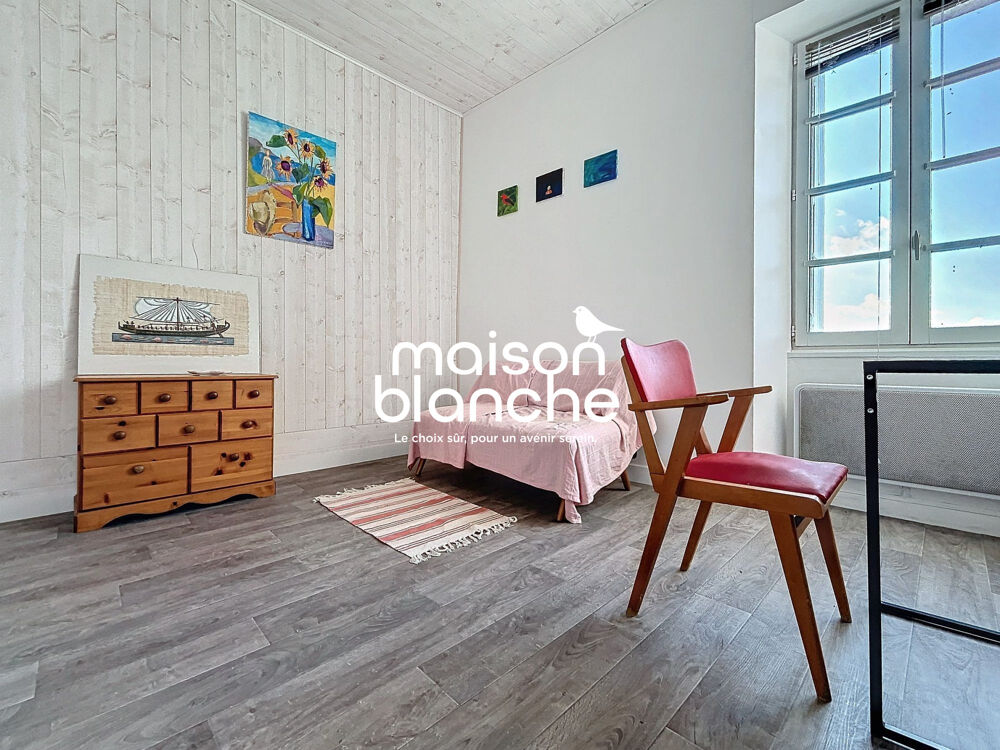 Maison 6 pièces 145 m² · à Muron · 145 m² · 209 000 €