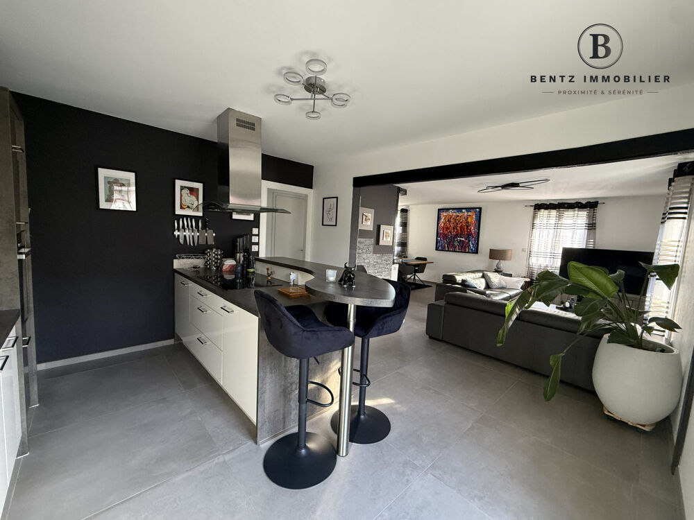 Vente Maison Maison 6/7 pièces rénovée 5 chambres avec jardin Quatzenheim