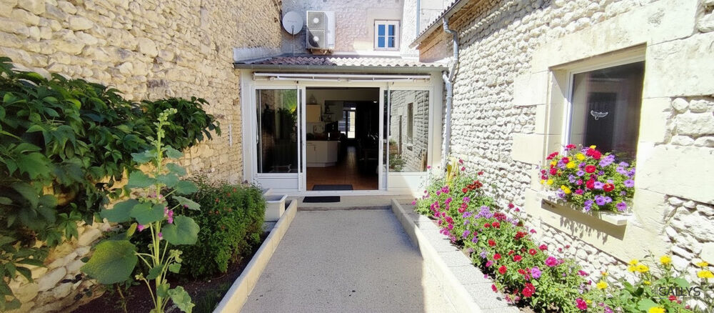 Vente Maison Un lieu de vie rare où chaque projet devient possible Chenac-saint-seurin-d'uzet