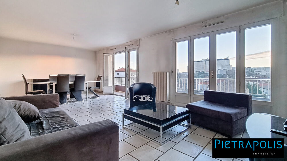 Vente Appartement T4 de 93m² avec balcon et garage Lyon 3