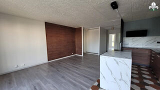  Appartement à louer 4 pièces 80 m²