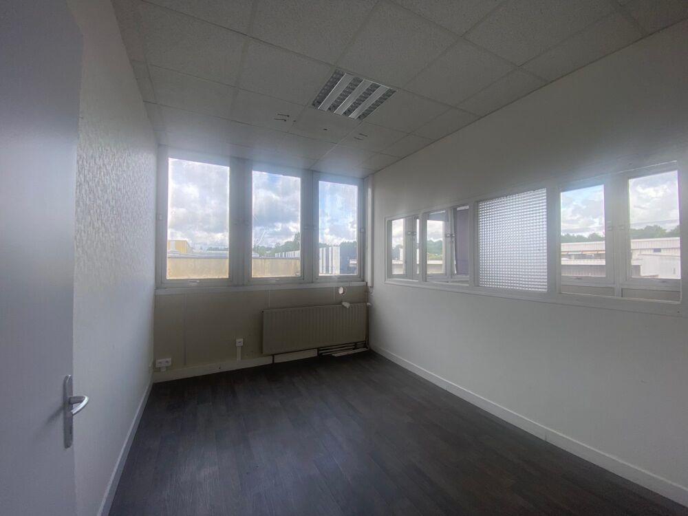   Bureaux en R+1 de 245 m² situé à LIMOGES ! Limoges