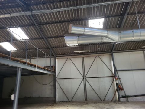 A VENDRE - Local d'activit&eacute; de 750 m&sup2; environ 323250 56140 Saint-marcel