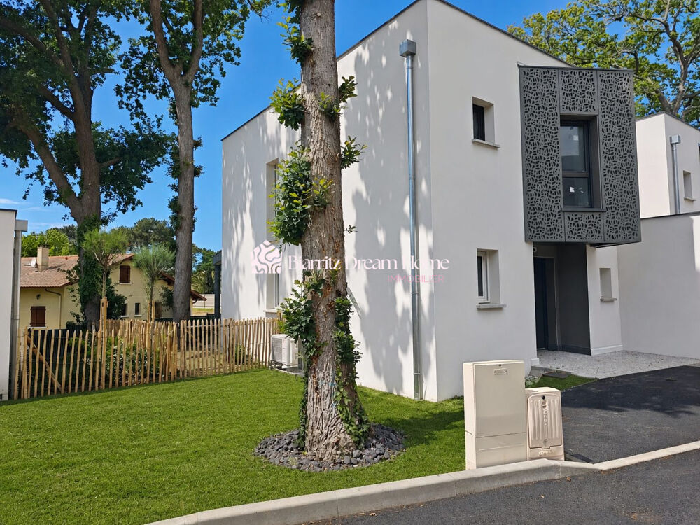 VILLA NEUVE EN PLEINE PROPRIETE