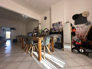  Immeuble � vendre 103 m�