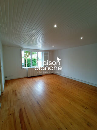 Maison à louer 5 pièces 128 m²