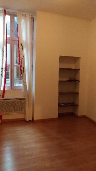  Appartement à louer 3 pièces 42 m²