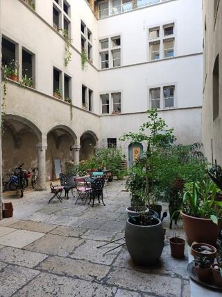 Appartement à louer 3 pièces 42 m²