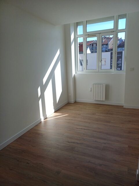  Appartement � louer 4 pi�ces 91 m�