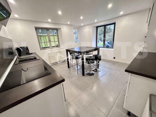  Maison � vendre 4 pi�ces 170 m�