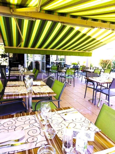 RESTAURANT Murs et fonds de commerce &agrave; 5 minutes de Villefranch 380000 12200 Toulonjac