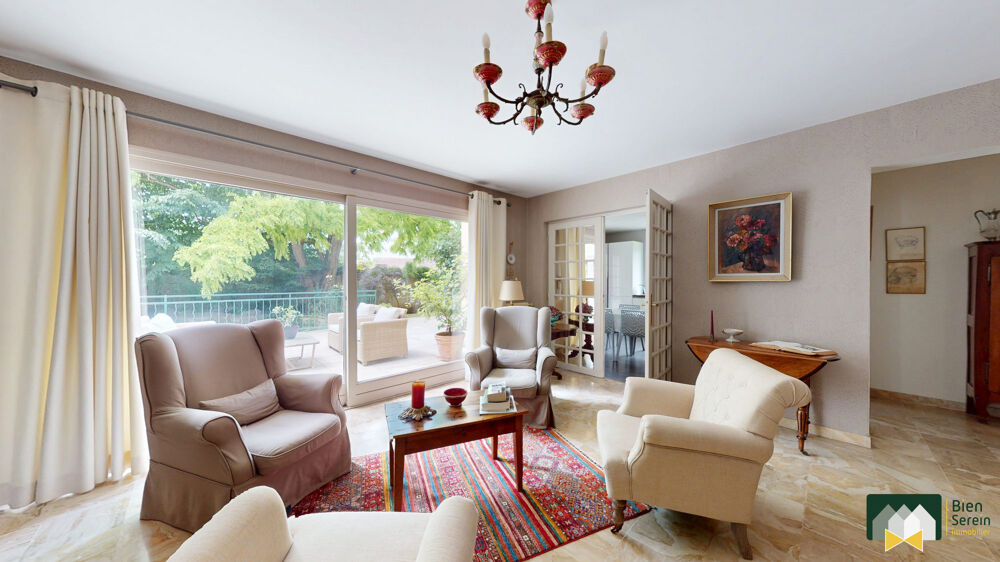 BELLE MAISON FAMILIALE, 5 GRANDES CHAMBRES ET PISCINE  TREON