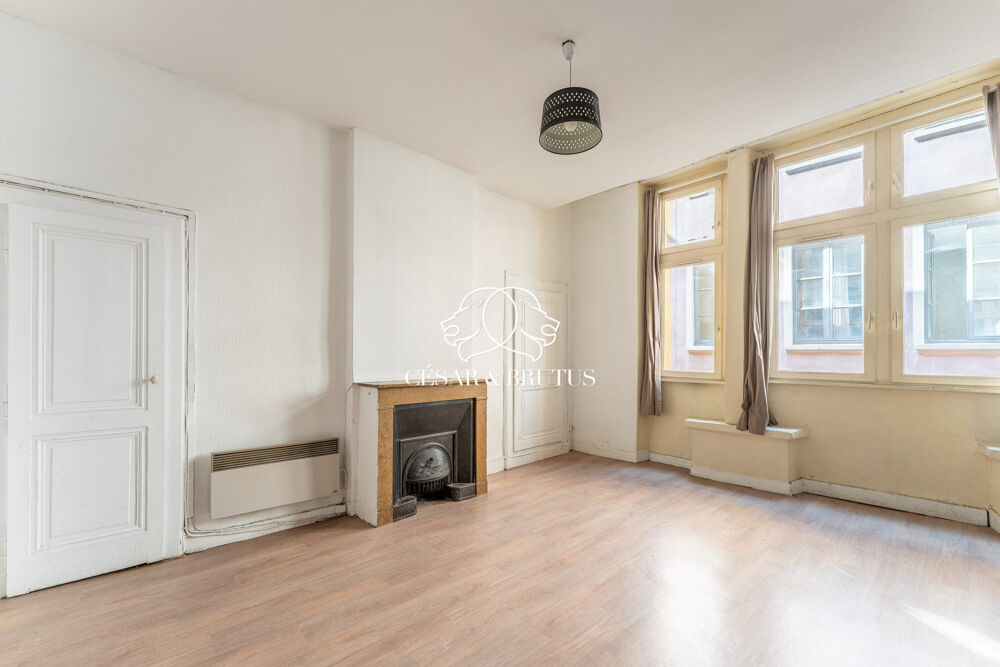 Vieux-Lyon : T2 Renaissance de 48 m²  Parfait premier achat