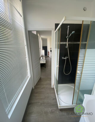  Appartement à louer 2 pièces 28 m²