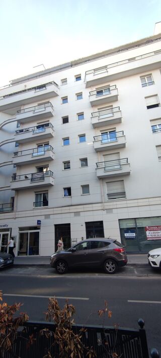  Appartement à louer 3 pièces 75 m²