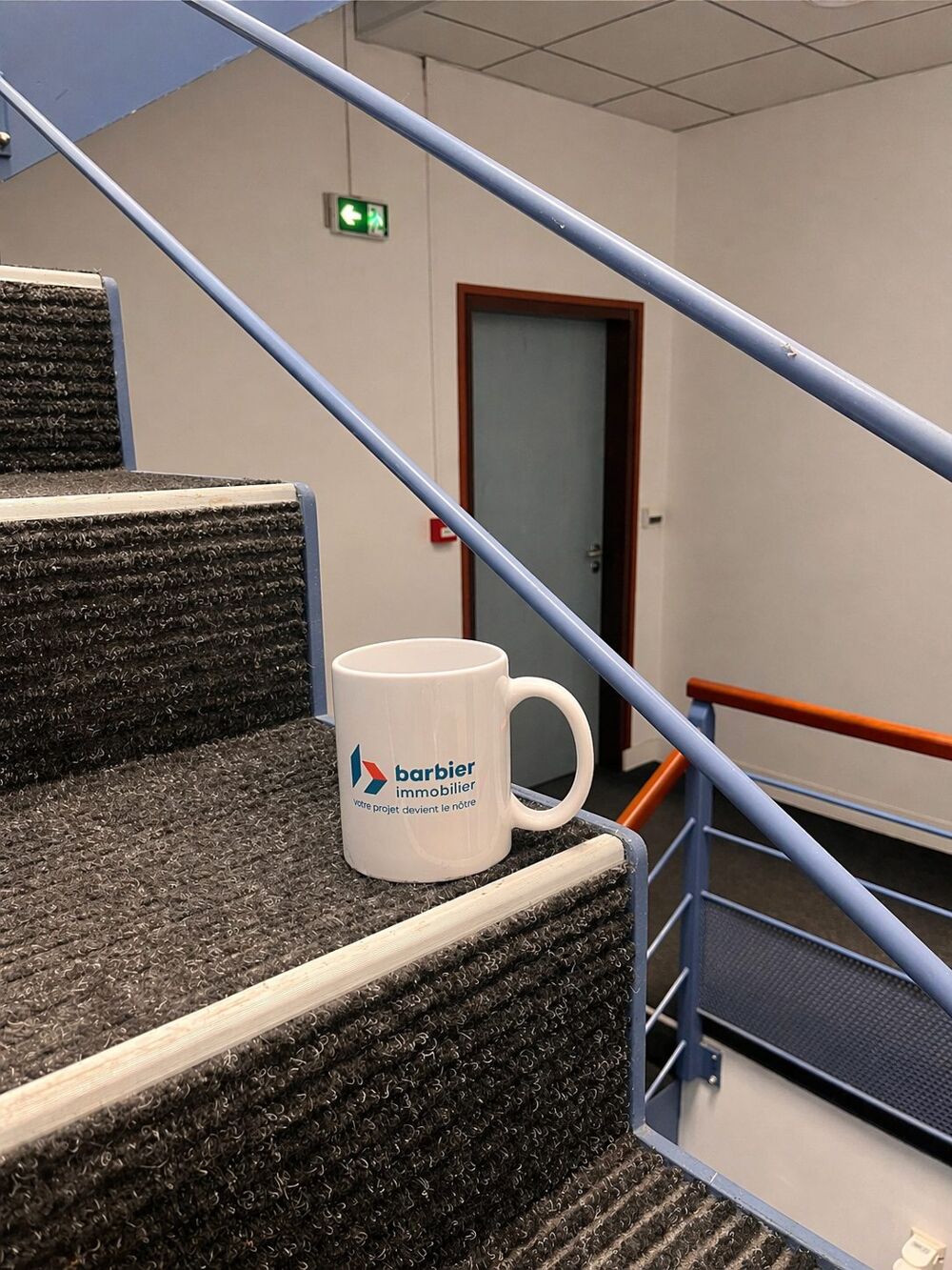   A VENDRE - Local professionnel 80 m² + 4 parkings Vannes