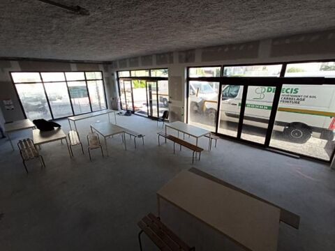 VENTE Cellule 190m&sup2; - Proximit&eacute; imm&eacute;diate R&eacute;sidence S&eacute;niors 129600 87000 Limoges