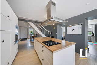  Maison à vendre 9 pièces 236 m²