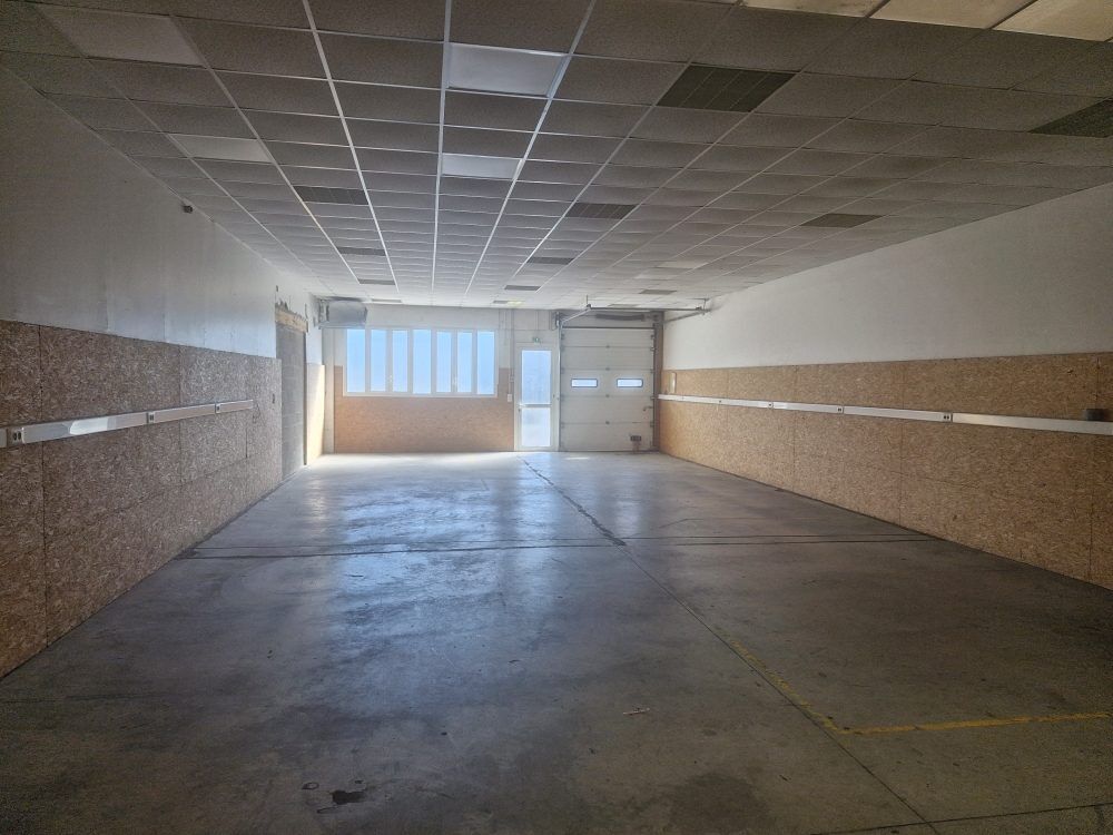   Vaste surface commercial à PANAZOL ! 
