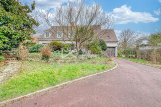  Maison à vendre 10 pièces 270 m²