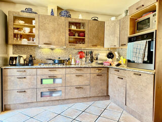  Appartement � vendre 4 pi�ces 141 m�