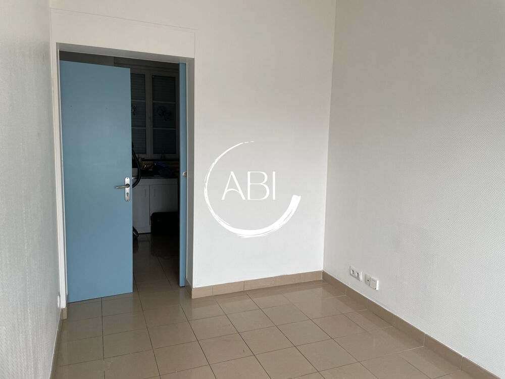 Au coeur du bourg de Juvigny - Maison mitoyenne 104 m² avec gar