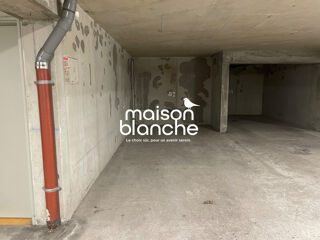  Parking / Garage  vendre 16 m