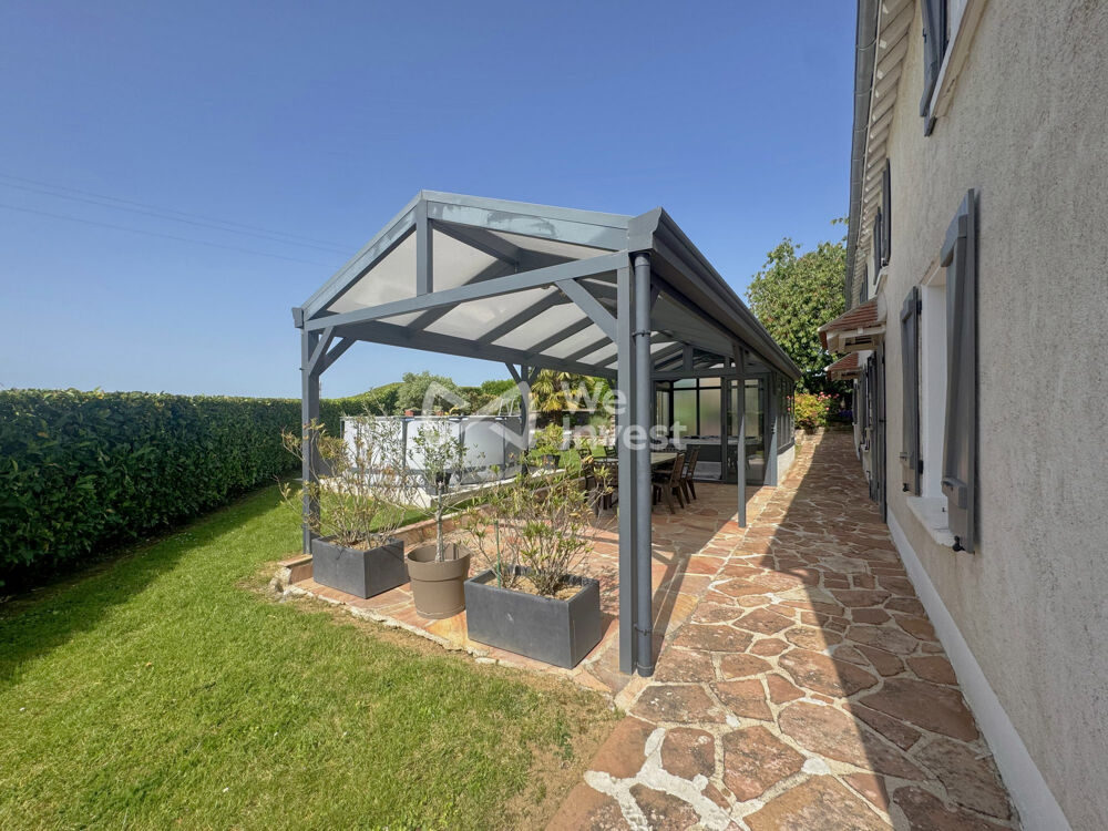 Longère 182 m2 avec double garage, terrain paysager, SPA, sauna