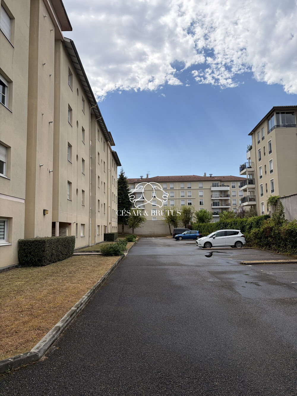 Vente Appartement T3 de 81,37 m² avec terrasse, garage double et parking – Vend Tassin-la-demi-lune