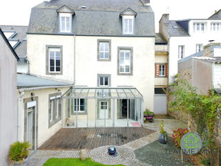  Maison � vendre 15 + pi�ces 328 m�