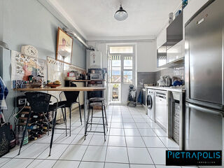  Appartement à vendre 7 pièces 165 m²