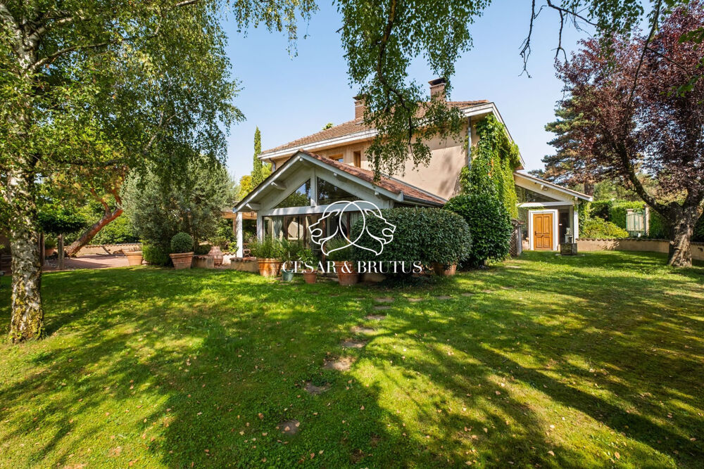 MAISON CHARLY - 8 PIECES 308m² - JARDIN SOIGNE 1909m²