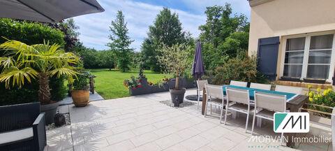  Magnifique Maison avec son grand jardin et garage Maison - 8 pièce(s) - 200 m²