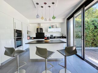  Maison � vendre 4 pi�ces 160 m�