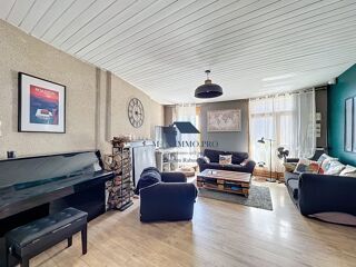  Maison � vendre 9 pi�ces 210 m�