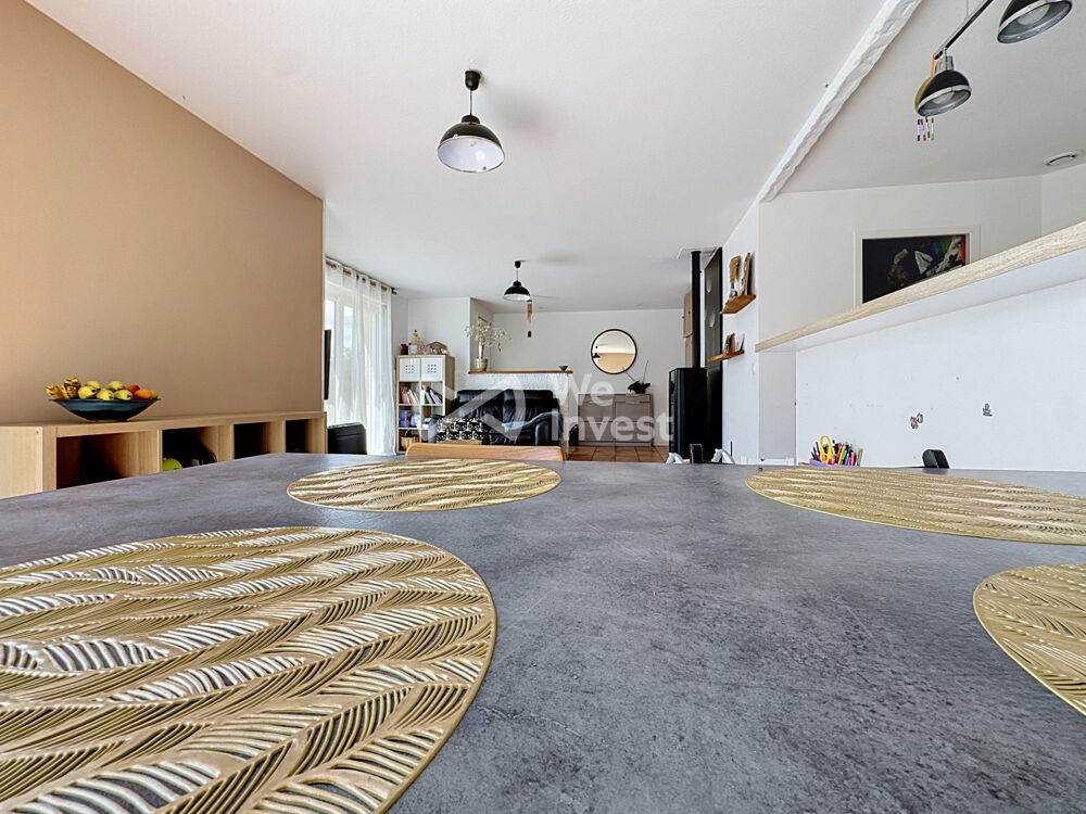 Vente Maison Villa de type 5 avec terrasse, pergola et jardin. Saint-hilaire-la-croix