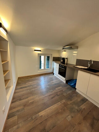 Appartement à louer 2 pièces 50 m²