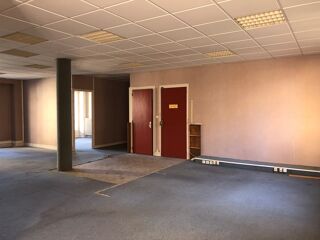  Immeuble à vendre 355 m² La côte-saint-andré
